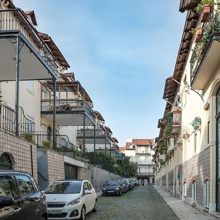 Lovelystay - Sunny Flat W/ Balcony Overseeing Graca And River Apartment Lisbon
